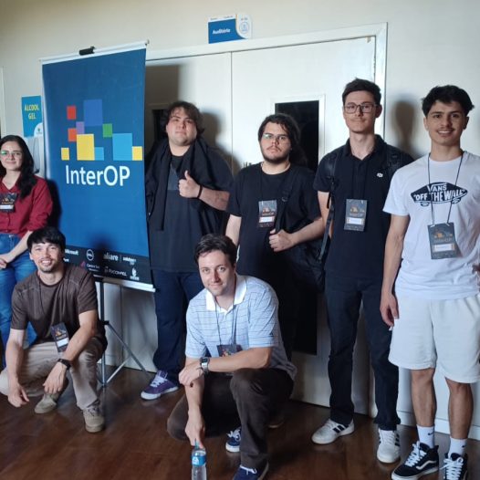 ACADÊMICOS NO InterOP 2025