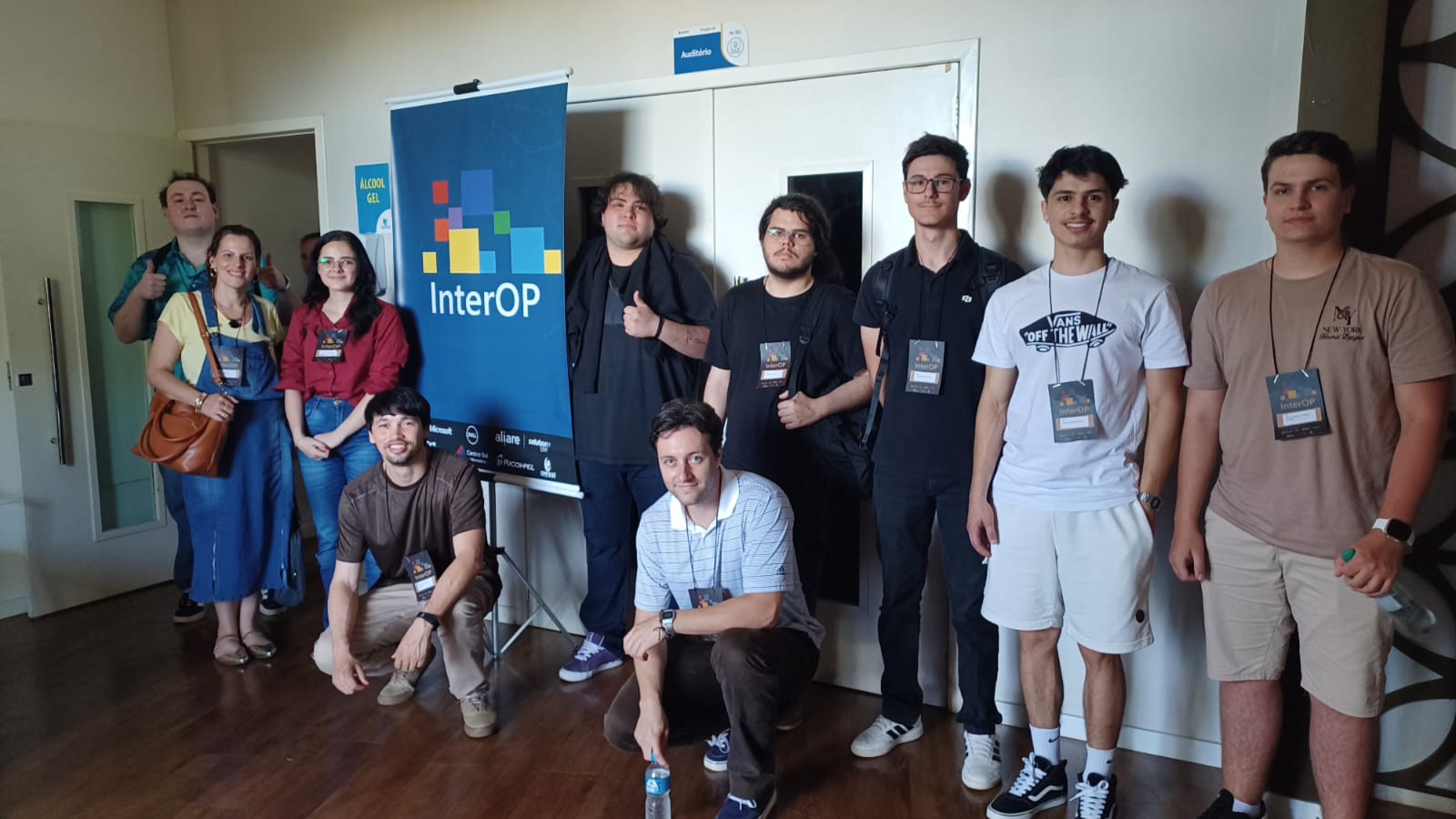 ACADÊMICOS NO InterOP 2025