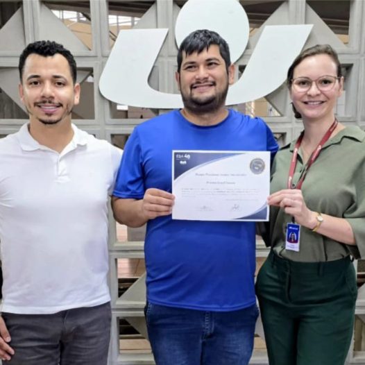 FORMANDO DEU EXEMPLO DE SUPERAÇÃO