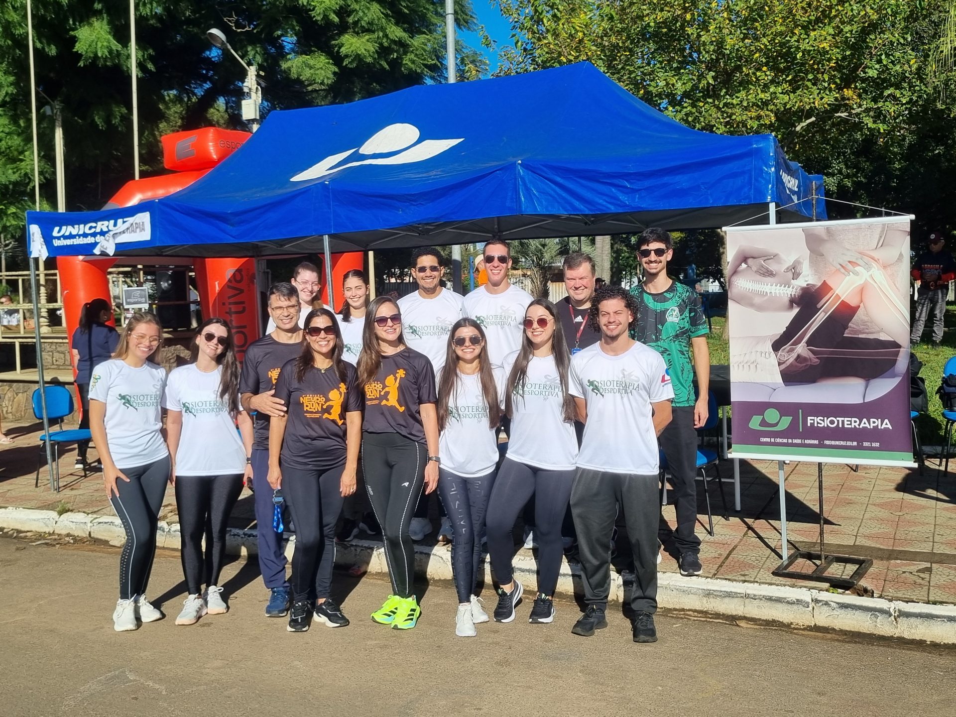 FISIOTERAPIA: ACADÊMICOS DÃO SUPORTE PARA CORRIDA DE RUA