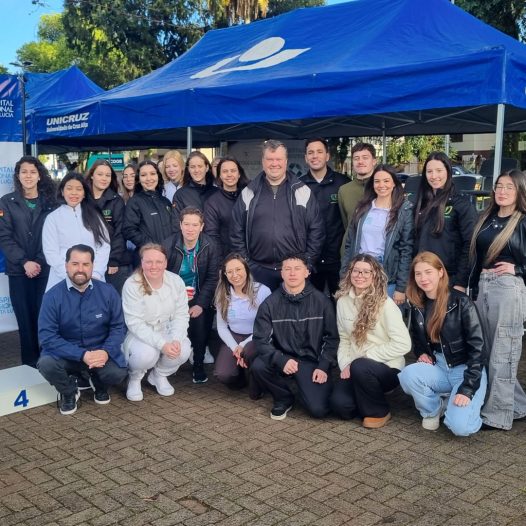 ACADÊMICOS DÃO SUPORTE EM CORRIDA DE RUA