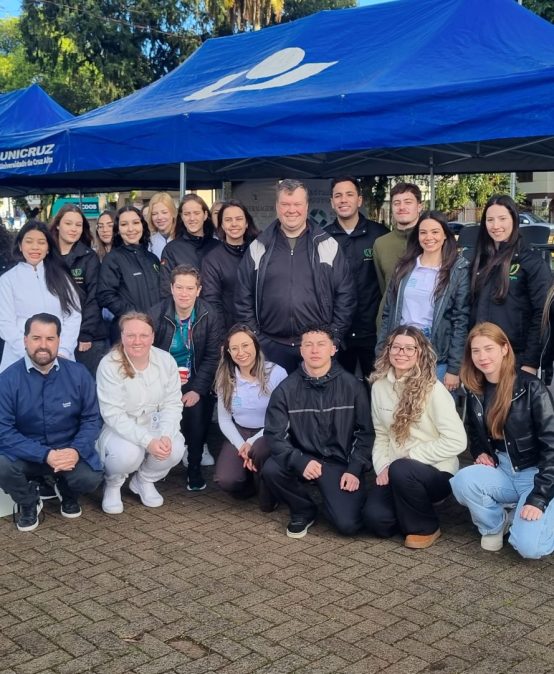 ACADÊMICOS DÃO SUPORTE EM CORRIDA DE RUA